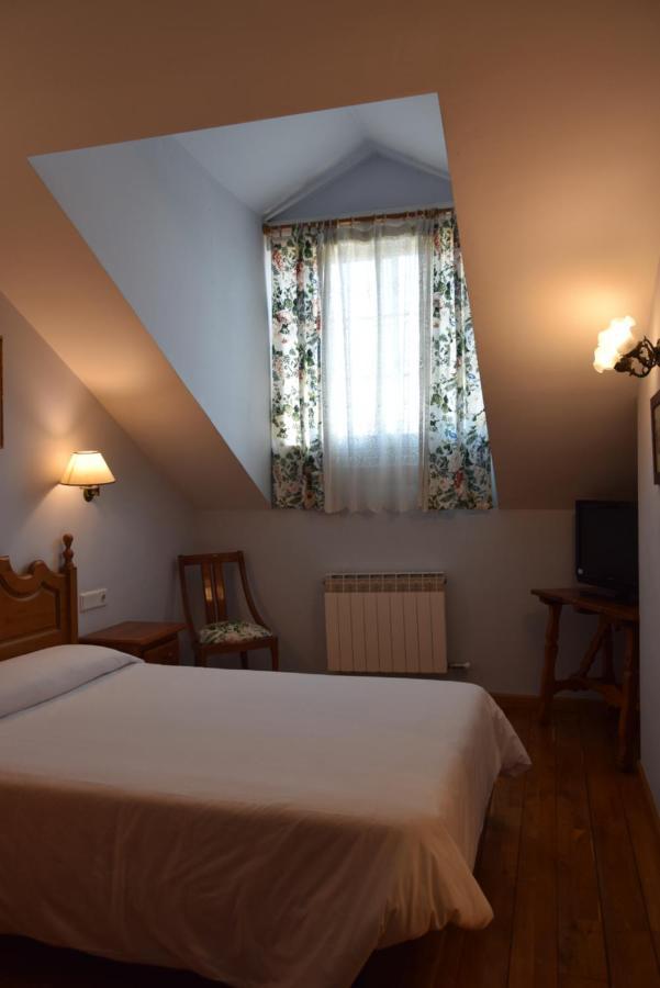 Hotel Las Casitas Del Jardin Tudela de Duero Luaran gambar